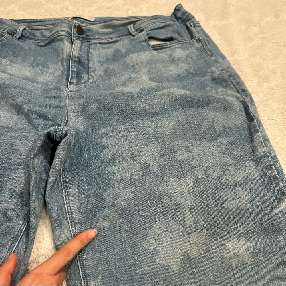 J. Jill Denim - Authentic Fit Slim Ankle Light-wash Jeans Floral Design 18 - Picture 12 of 12